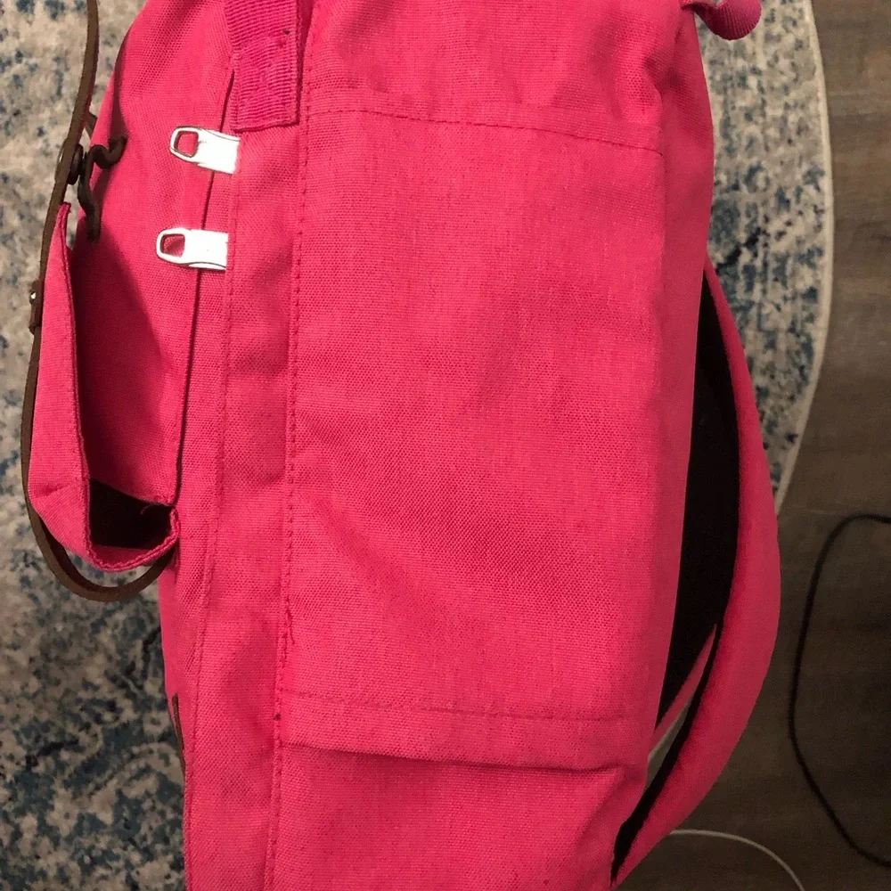 Back pack - Picture 4 of 6